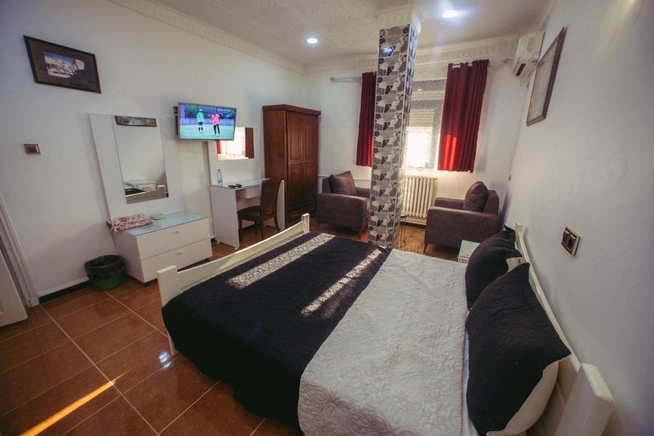 Hotel Residence El Mahdi บัตนา ภายนอก รูปภาพ